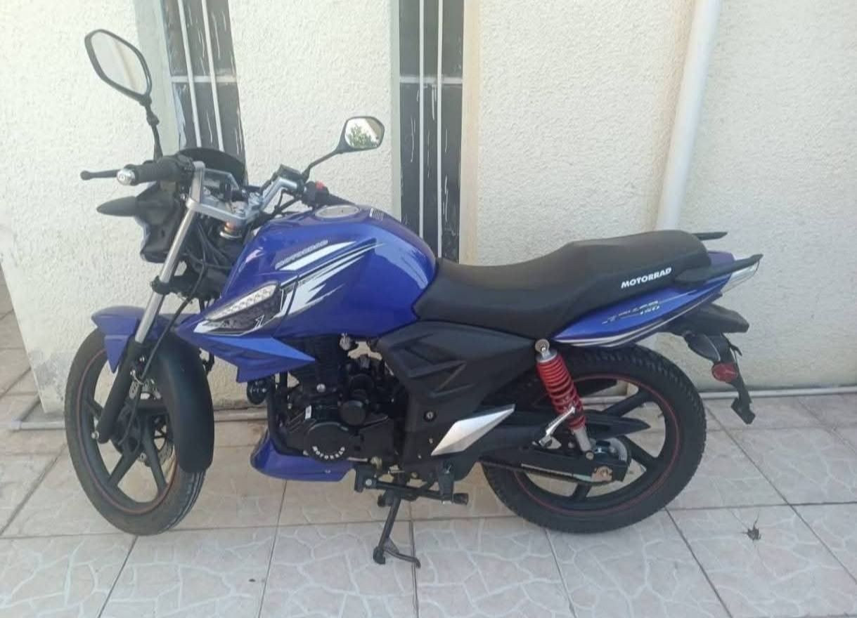 ماطور للبيع جديد ما بي الي عطلات رقم رسمي سعره 1.700


**إذا كنت صاحب هذا الإعلان وتريد حذفه لأي سبب، رجاءا أرسل رسالة إلى الدعم الفني**