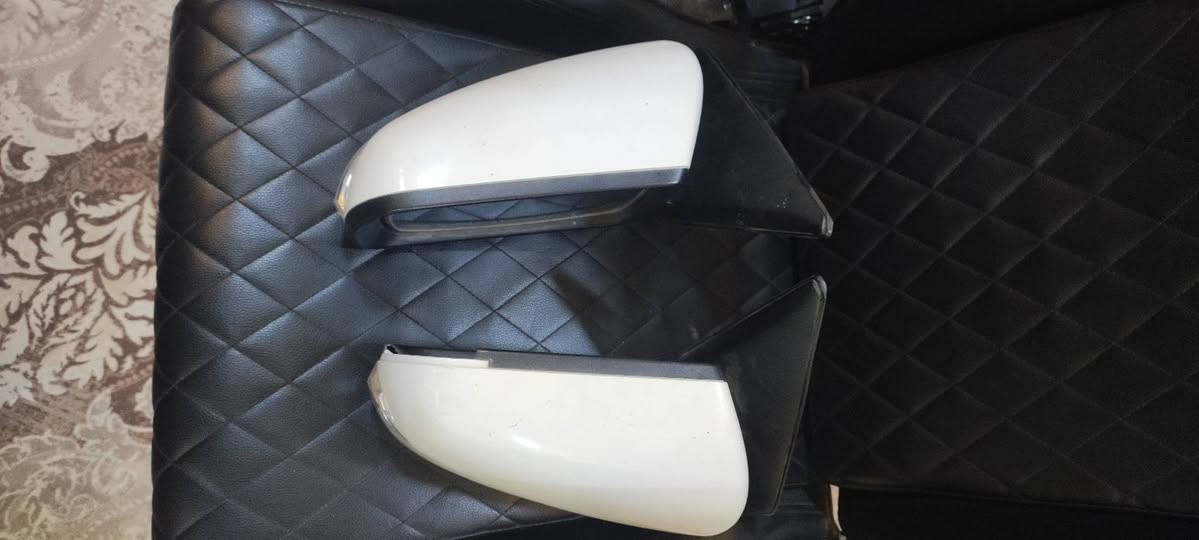 بگ لايت موهافي خليجي+مسطرة بنيد+باور تفصيخ  ***********خليجي+صالنصه كامله+ مرايات لون ابيض خليجي عادي  قفل جنطة لوك+  كب ويل
