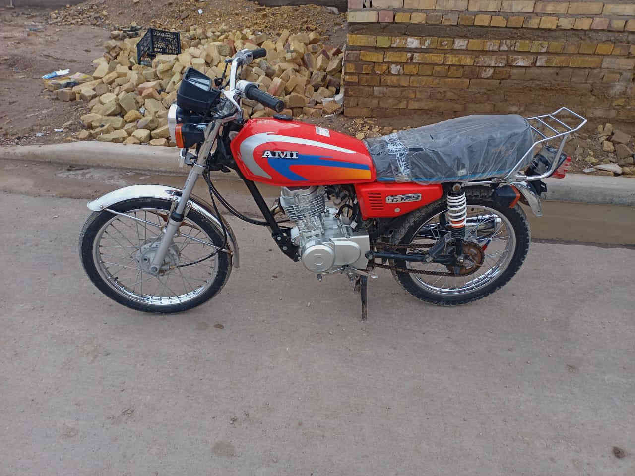 دراجه ايراني لللبيع اوراق موديل 2010شاصي بارت والمكينه نامه 2025ما مفتوحه كفاله عامه للأستفسار الاتصال فقط على هذا الرقم ***********
