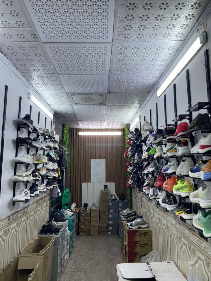 سلام عليكم
الى اهالي منطقة حي حطين الكرام 
تم افتتاح محل احذية اوربية بالة + جديد
اسم المحل Run🏃🏽‍♂️
📍عنوان المحل 
خلف مستشفى الفرح الاهلية مقابل البرج  تماماً
(قرب صيدلية روعة حطين) 
تنورونا بكل وقت ***********
