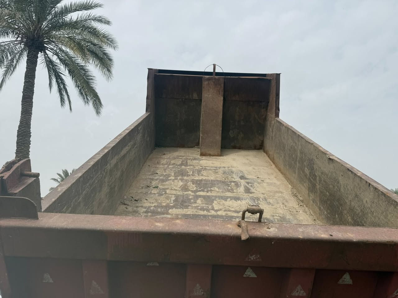 سلام عليكم بدي لبيع ***********
