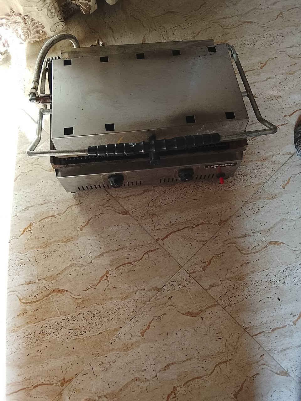 البيع


**إذا كنت صاحب هذا الإعلان وتريد حذفه لأي سبب، رجاءا أرسل رسالة إلى الدعم الفني**