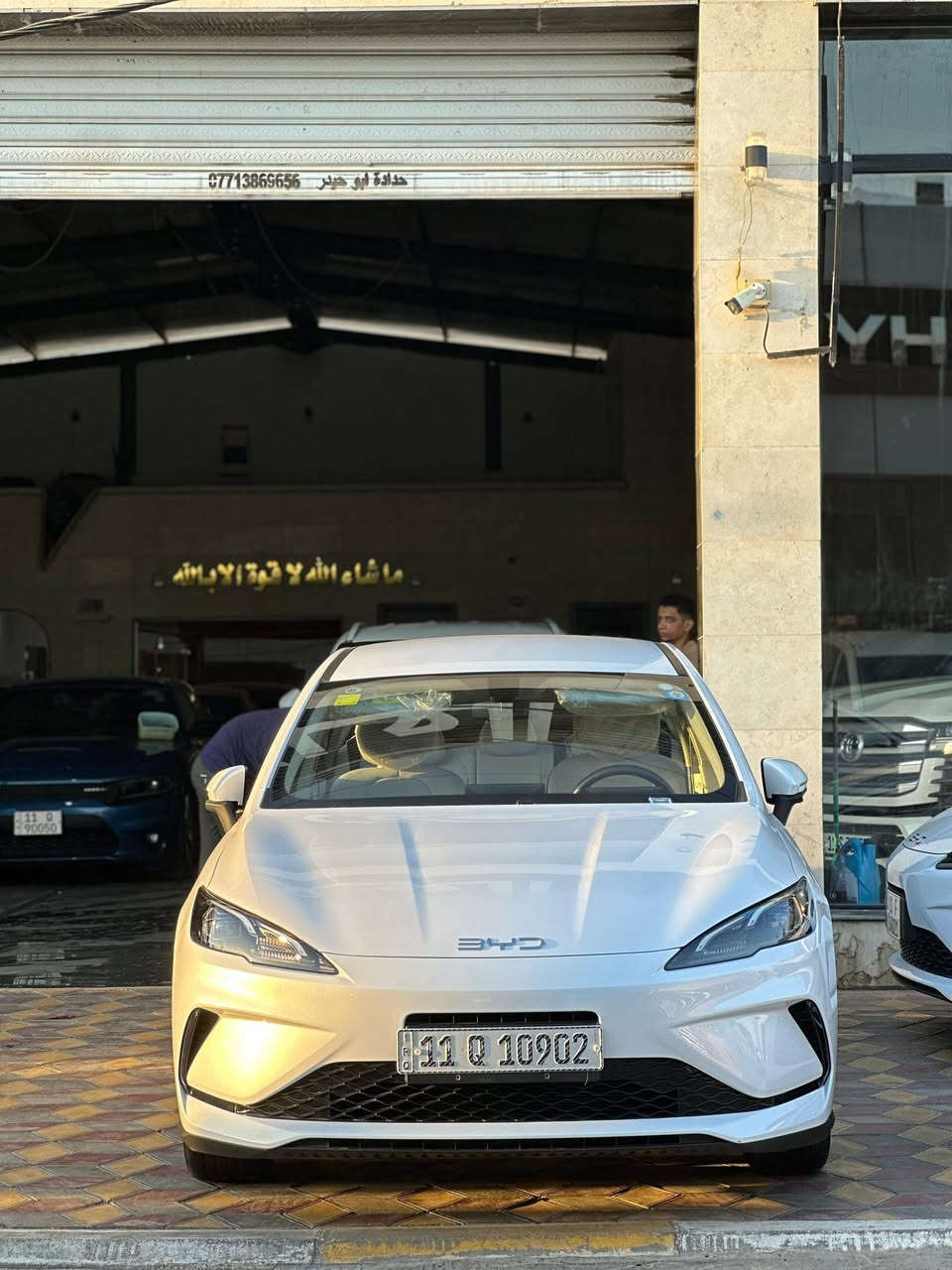 السلام عليكم للبيع بي واي دي سيل 5 ماشيه 8.000km مكفوله كفاله عامه مكانها بغداد للاستفسار ***********
