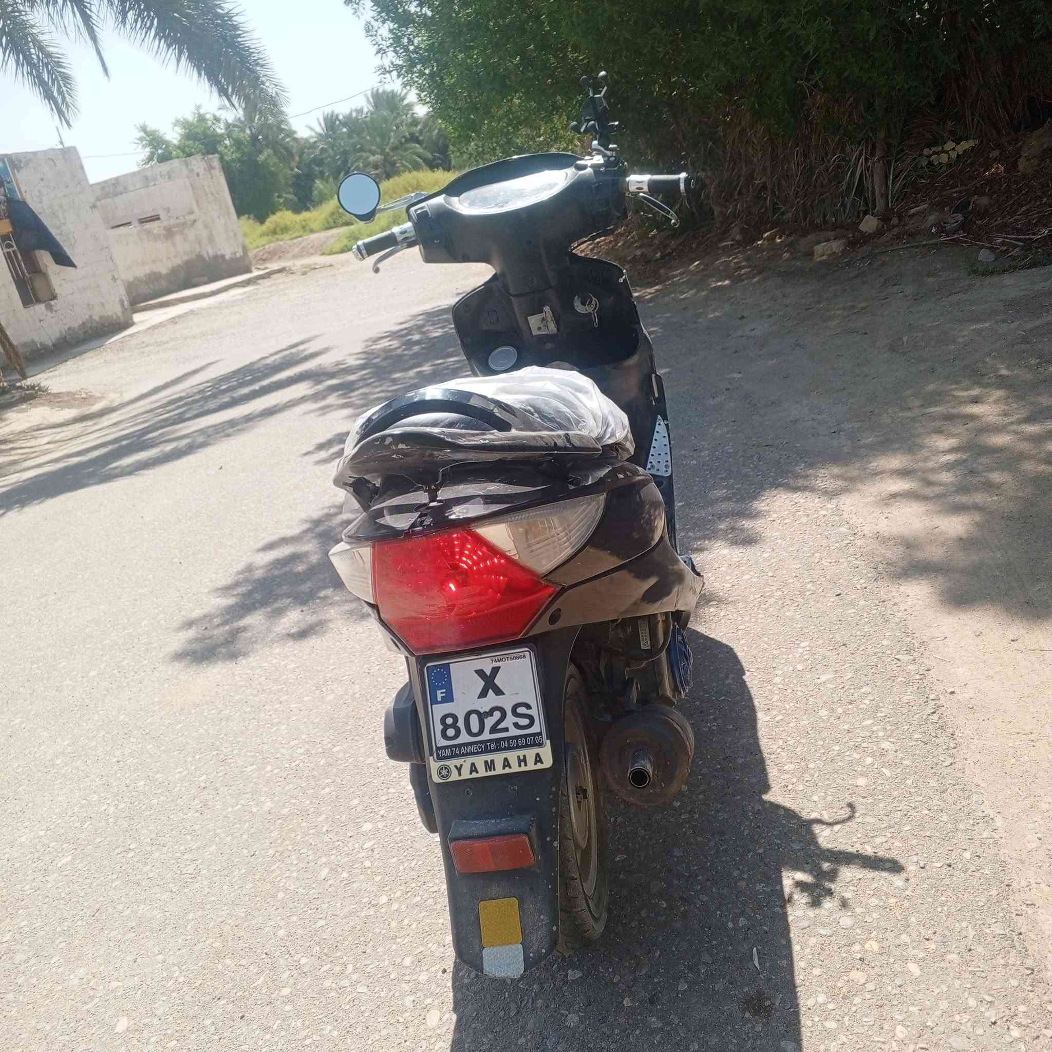 السلام عليكم دراجة گامگو للبيع مناقصها شي و الدراجه گفاله عامه برغي ممفتوح والدراجه جديده ونظيفه 
موديل 13 ومگينتها 150 فحل الگيجات گلها شغاله السعر 500 وبيها مجال  المگان قلعة السگر للتواصل  اتصل*********** الصالنصه رياضيه
