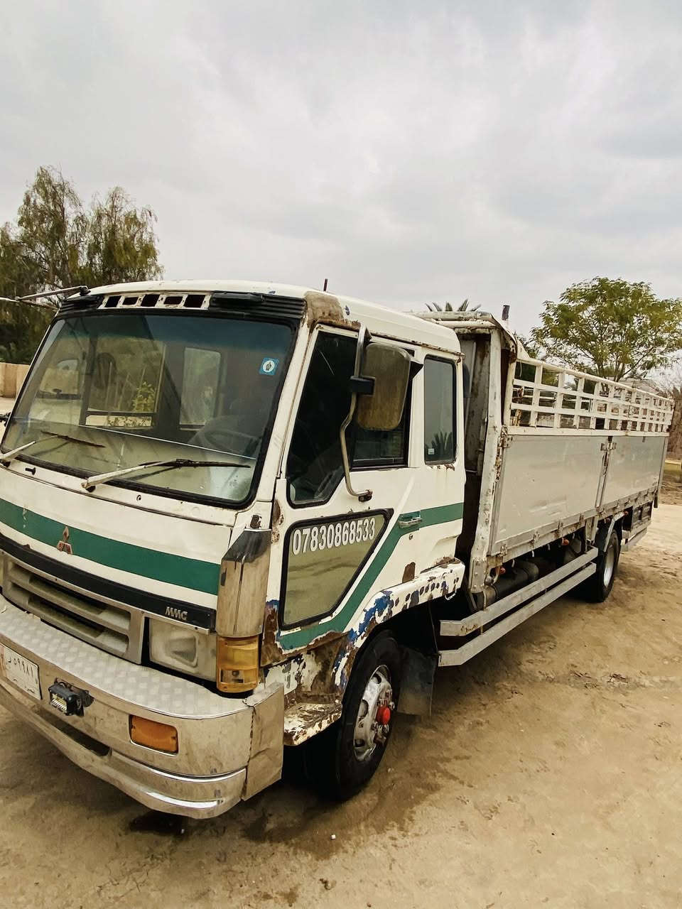 ‏سلام عليكم فوزه مربع للبيع 6 وربع بلادي مكينه 16عادي  قبق اسود لمحسن  رقمه بصره بسمي مشروع وطني لستفسر عل رقم ***********
