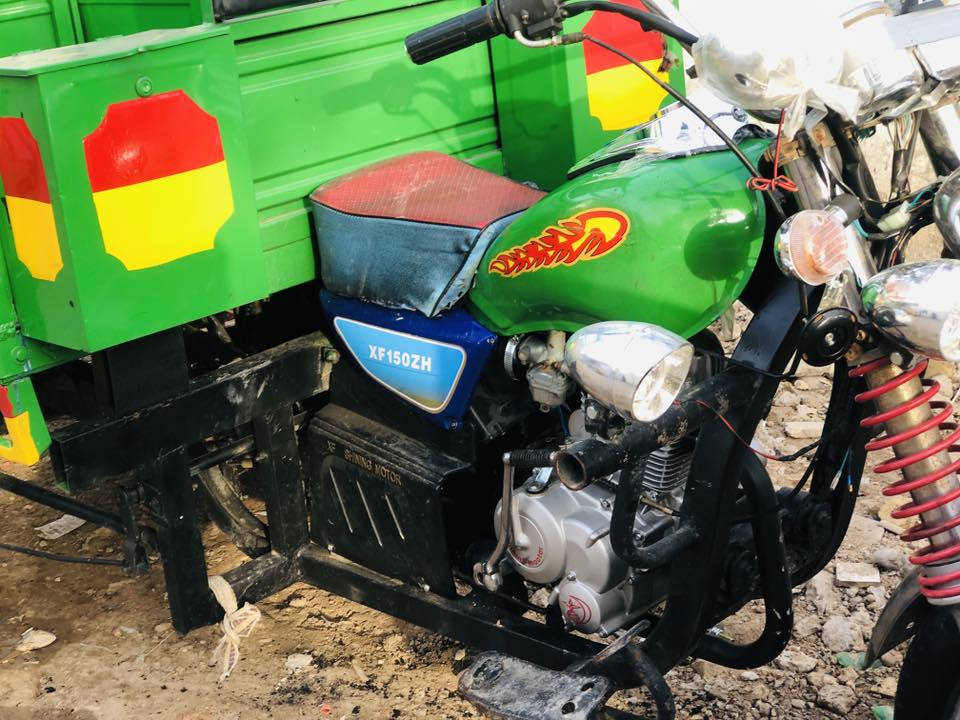 السلام عليكم ستوته جمره موديل ٢٠ ميكنه ٢٤مكينه مكفوله شاصي مكفول البدي شوف العين مكفوله منل اخياسات تايرات نص عمر المكان ميسان عماره السعر ١٨٠٠وبيها مجال خاص ما متواجد ابد المو شراي لا يتعبني رقم صاحب الستوته ***********
