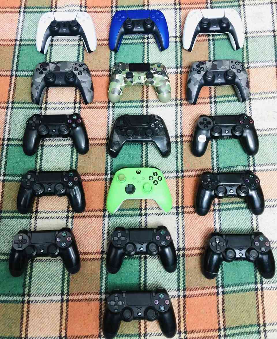 سلام عليكم
يو بي اسات واقراص فور فايف ثري اكسبوكس جوستكات كافة الاجهزه قواعد شحن فانات تبريد توصيل موجود لجميع المحافظات


**إذا كنت صاحب هذا الإعلان وتريد حذفه لأي سبب، رجاءا أرسل رسالة إلى الدعم الفني**