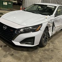 ورحمة الله نيسان اليتما موديل 23 بدون رقم السياره بسمي ومصلحة ع ايدي ل...