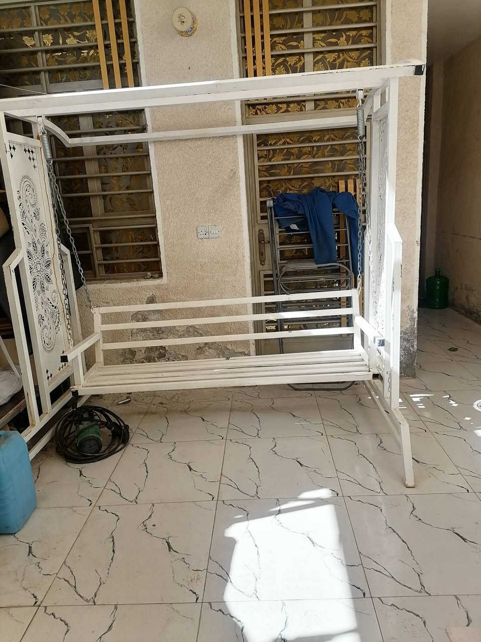 السلام عليكم غسالة اوتوماتيك جديده للبيع سعر ٥٠٠ بيهه مجال بسيط.  مرجوحه جديده سعره  ٤٥٠ مكان الحسينيه  ***********
