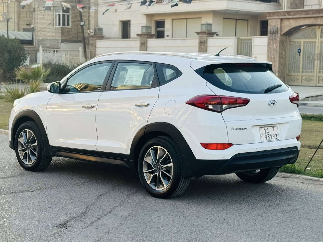 السلام عليكم
للبيع توسان موديل ١٨ شركة الكاصد خليجيه  كفاله عامة بيها كرت بخشم البنيد اثر تشليع والباقي مكفول محرك كير تبريد قطعتين  تدفئة صدر أمامي اوخلفي جديد تخم تاير رقم بغداد آلجديد بسمي 
مال بيت نظيفه جدآ
السعر ١٧٤ وبيها مجال 
 للإستفسار***********
العوان بغداد
