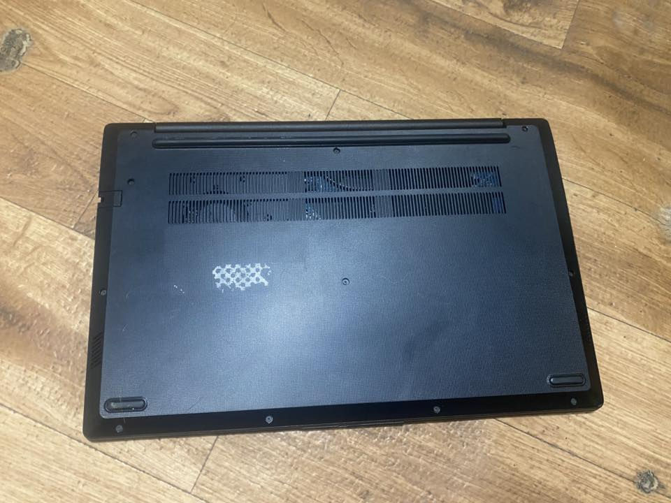 لابتوب لينوفو معالج جيل 13 laptop lenovo 83A1 ملاحضة رامات اللابتوب 12
لابتوب Lenovo للبيع – مواصفات حديثة وسعر مناسب 

- الموديل: Lenovo 83A1  
- المعالج: Intel Core i3 الجيل 13 (i3-1315U)  
- الرام: 12GB  
- النظام: Windows 11 Pro  
- DirectX 12  

 الجهاز سريع ومناسب للاستخدام اليومي:
- دراسة وبرامج أوفيس  
- تصفح وإنترنت  
- مشاهدة وأعمال خفيفة  
- يشغل بعض الألعاب الخفيفة  

 الحالة:
- الجهاز نظيف ويشتغل بدون مشاكل  
- استخدام شخصي  

 السعر: (450 الف)

 المكان: (بغداد)  
 للتواصل: (*********** واتساب فقط)

 فرصة حلوة للي يريد جهاز حديث بسعر مناسب
