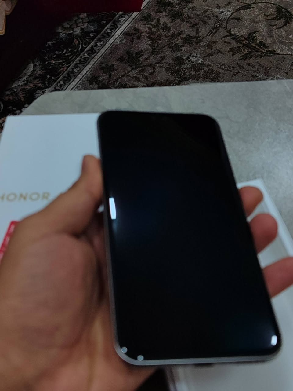 🔥 فرصة نادرة  🔥
📱 Honor 400 Pro
جهاز شبه جديد، استخدام خفيف جداً✨

💎 المميزات:

أداء سريع وسلس وممتع
-كاميرا احترافية لصور وفيديوهات بجودة عالية 📸
-تصميم أنيق  👌
-بطارية قوية تدوم معك طول اليوم 🔋

📦 مع كامل الملحقات الأصلية:

1-الشاحن السريع  100watt⚡
2-الكيبل الاصلي
3-العلبة الأصلية

مع كفر ماك سيف اصلي هدية
 وماسك فولاذ اصلي هدية

🧼 الجهاز نظيف جداً  (حالة ممتازة)
السعر جدا جدا مناسب

📍 الموقع: (الديوانية)

📩 للجادين فقط… راسلني خاص
والأولوية لمن يحسم أولاً 🚀


**إذا كنت صاحب هذا الإعلان وتريد حذفه لأي سبب، رجاءا أرسل رسالة إلى الدعم الفني**