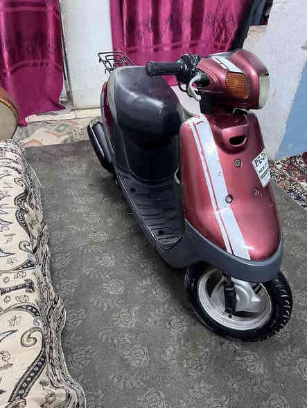 دراجه بطه موديل 2003 مكينه حلوه كهربيات كله يشتغل سلف لايت بك لايت شاير هورن كيج سرعه كيج بانزين قفل جنطه قفل سكان معدل 60للبيع 250
***********
