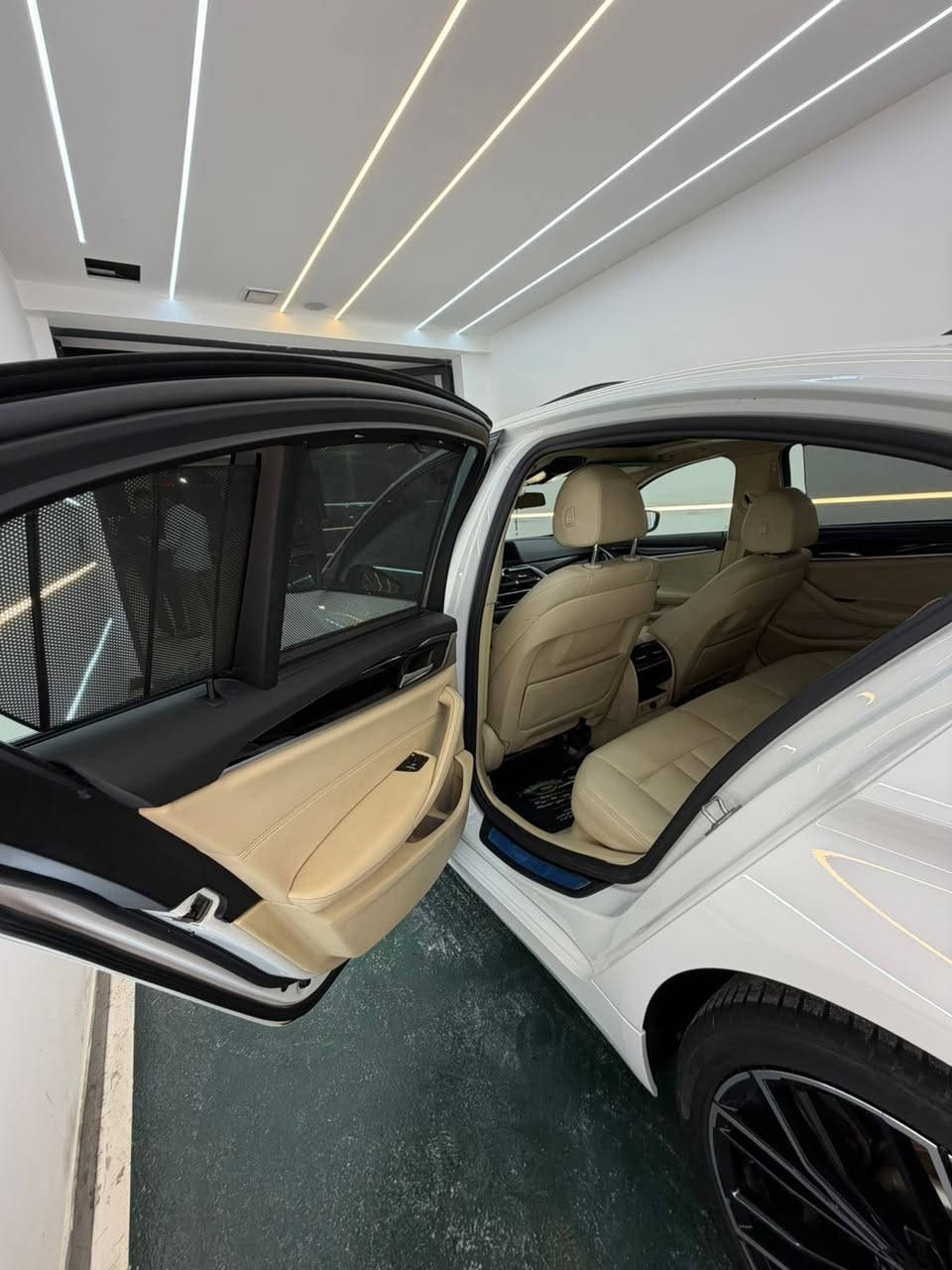 ٢٠٢٠ موديل حجم ٥٢٠ مكينه تون توربوا فول مواصفات ٥ بردات  وكاله العروش مكفوله من صبغ او تبديل او بارد
مكان بغداد .. كراده 
٢٧الف دولار بيها مجال بسيط 
‭+٩٦٤ ٧٩٠ ١٣٠ ٣٢٠٧‬


**إذا كنت صاحب هذا الإعلان وتريد حذفه لأي سبب، رجاءا أرسل رسالة إلى الدعم الفني**