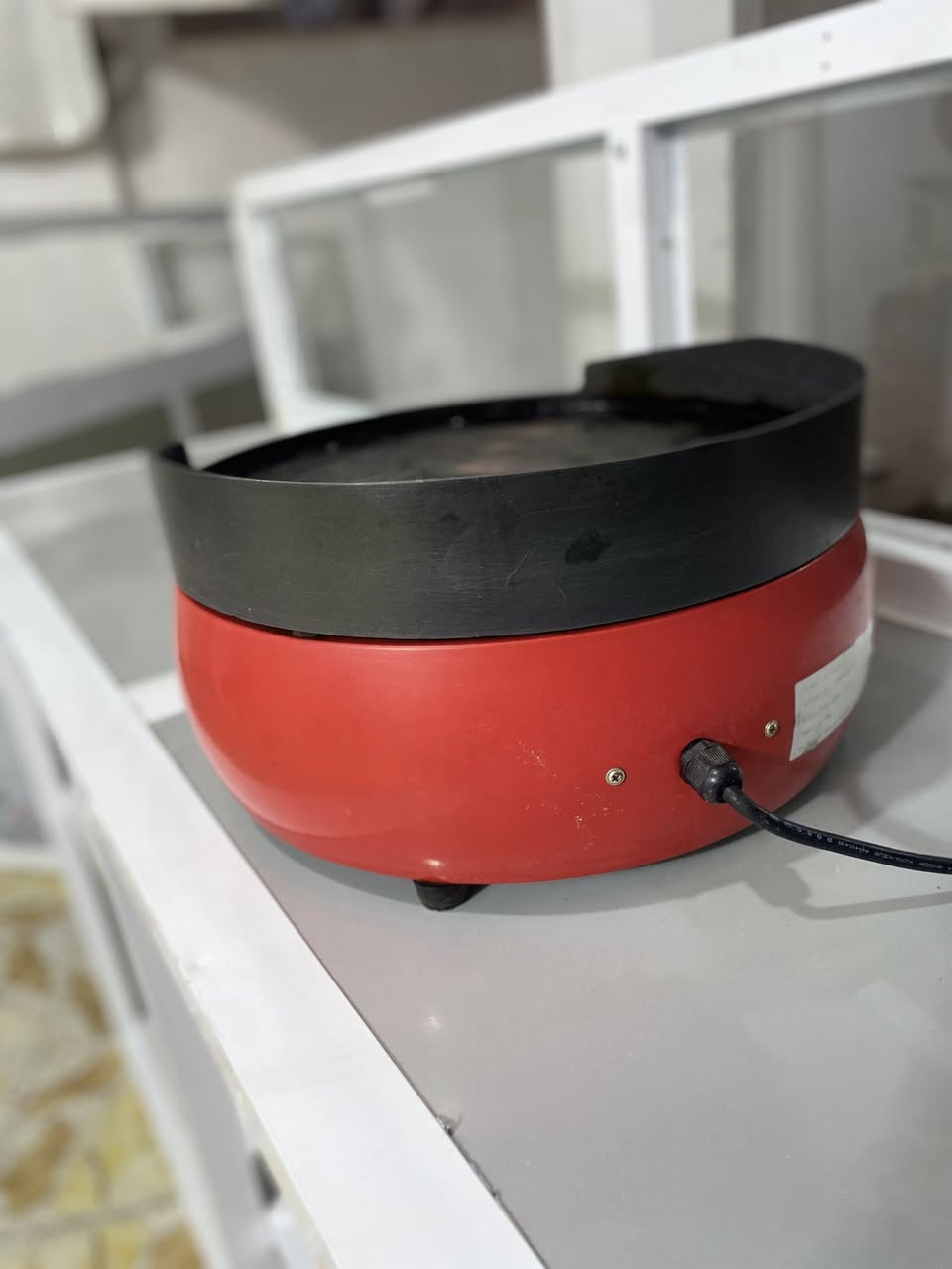 مكاين حلويات گريب + وافل ايطالي للبيع مستخدم شي قليل للبيع بسعر مناسب جدا اثنينهم ب200 الف الي يعرف سعرهن يدري شكد رخيصات رقم التلفون *********** او تواصل وياي متواجد ماسنجر
