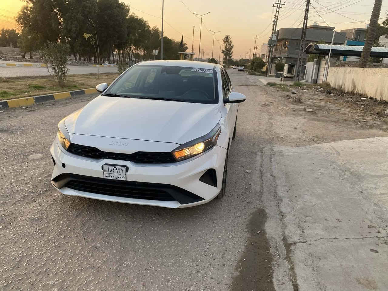 السلام عليكم
كيا فورتي 
موديل 2024 بدون رقم دخول جديد
اللون ابيض 
وارد امريكي
حادث قطعتين
جاملغ وبنيد نفسهن مصلحات بارد
مواصفات 
شاشه
تحكم ستيرن 
انضمه قياده 
رادار امامي خلفي 
نقطه عمياء
كير مكينه تبريد تدفئه حداديه بدون اي نقص
السعر 148 للاستفسار ***********
