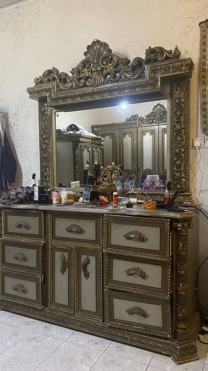 السلام عليكم اخوتي  غرفة نوم كويتي ثقيلة للبيع بسبب المساحة  السعر 500 قفل العنوان (التنومة) التواصل عبر الخاص


**إذا كنت صاحب هذا الإعلان وتريد حذفه لأي سبب، رجاءا أرسل رسالة إلى الدعم الفني**