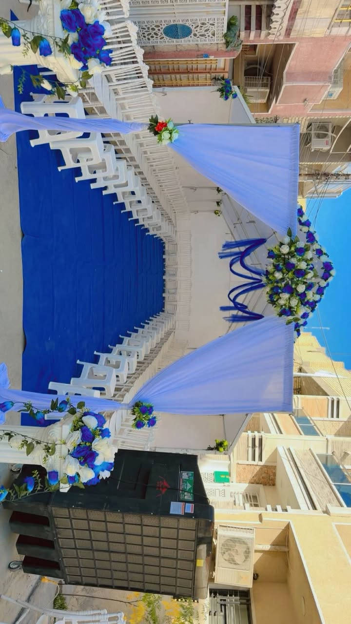 من تجهيزات "نوارس للأعراس والمناسبات"، لقطات من إعداد خيم الاستقبال الفاخرة. نوفر لكم كل ما يلزم لجعل مناسبتكم تليق بضيوفكم:
خيم ملكية مكيفة وحديثة 🎪
سجاد أحمر فاخر (ريد كاربيت) 👠
كراسي "تيفاني" وتجهيزات VIP 🪑
تنسيق زهور وديكورات عصرية 🌸
تجهيزات النوارس.. نُضيف لمسة من الجمال لمناسبتكم السعيدة.
📞 للحجز والاستفسار: [***********]
العنوان بغداد حي اور
