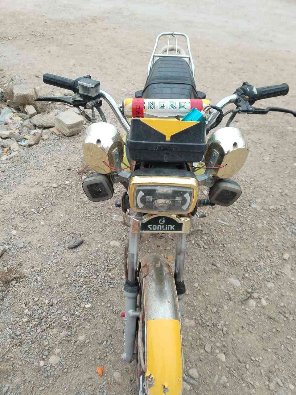 بيع أو مراوس سيفان موديل 2023 اوراق كامله سعره 500 وبي مجال مكاني شهربان ***********
