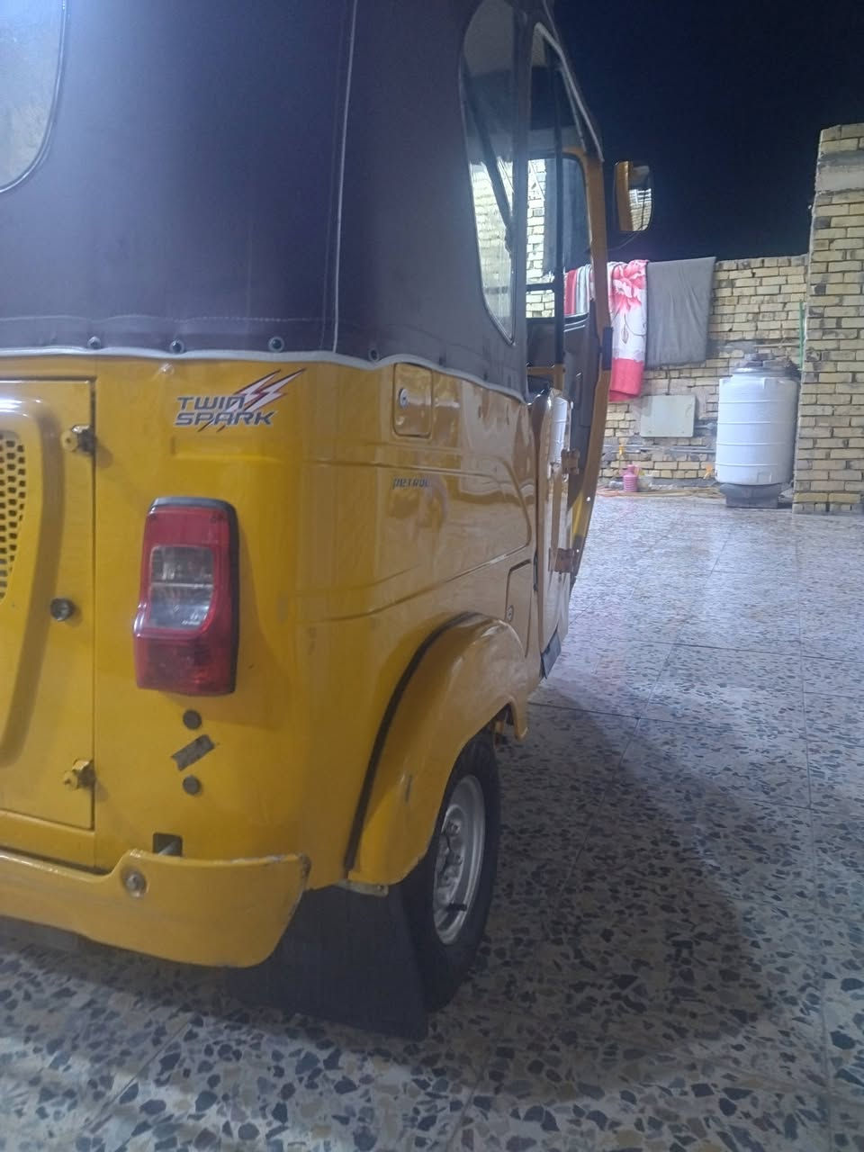 سلام عليكم تكتك موديل واحد عشرين تكتك كفاله كشر ومكينه رقم تحويل مباشر  سعر 8500وبيه مجال قليل مكلف بل نشر ‏‪0787 921 7830‬‏
