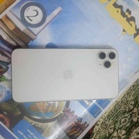 آيفون ١١ برو ماكس • شاشة وبطارية اصلية • النجف مشخاب