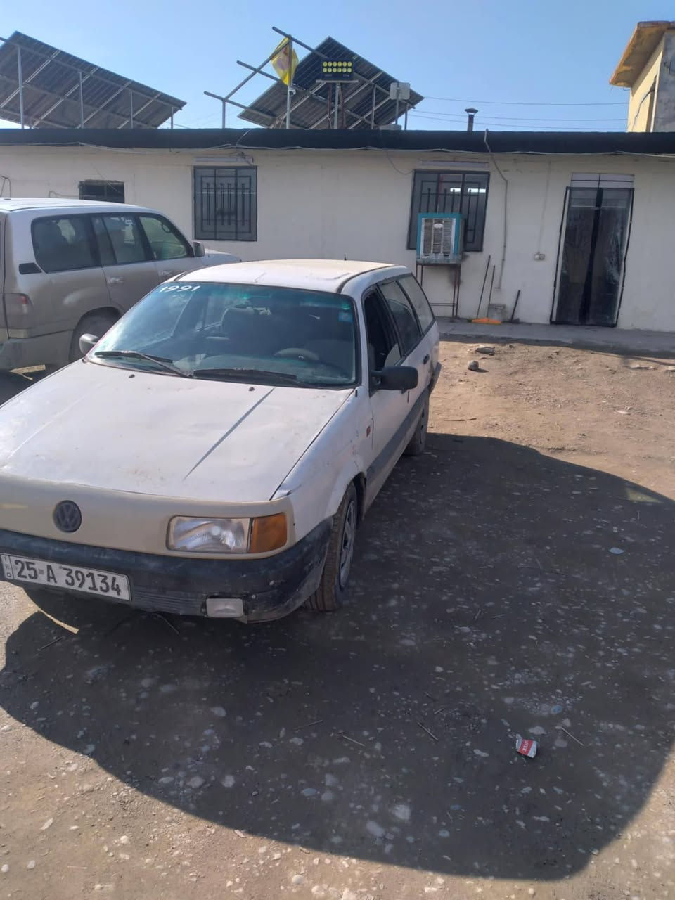 سياره باسات للبيع رقم كركوك انكليزي كير محرك شرط مشط استيرن جديد السعر ٢٦ ورقة وبيها مجال رقم الموبايل *********** موصل حي التنك
