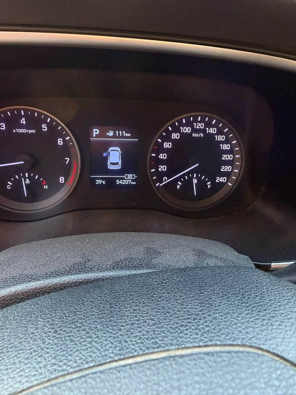 توسان للبيع 
موديل 2019 سياره مكفوله خليجي بصمه تحكمات ستيرن كراسي ثنين كهرباء فتحه مكان بغداد التاجي قرب جسر السايلو *********** رايده ب 195 و بيه مجال
