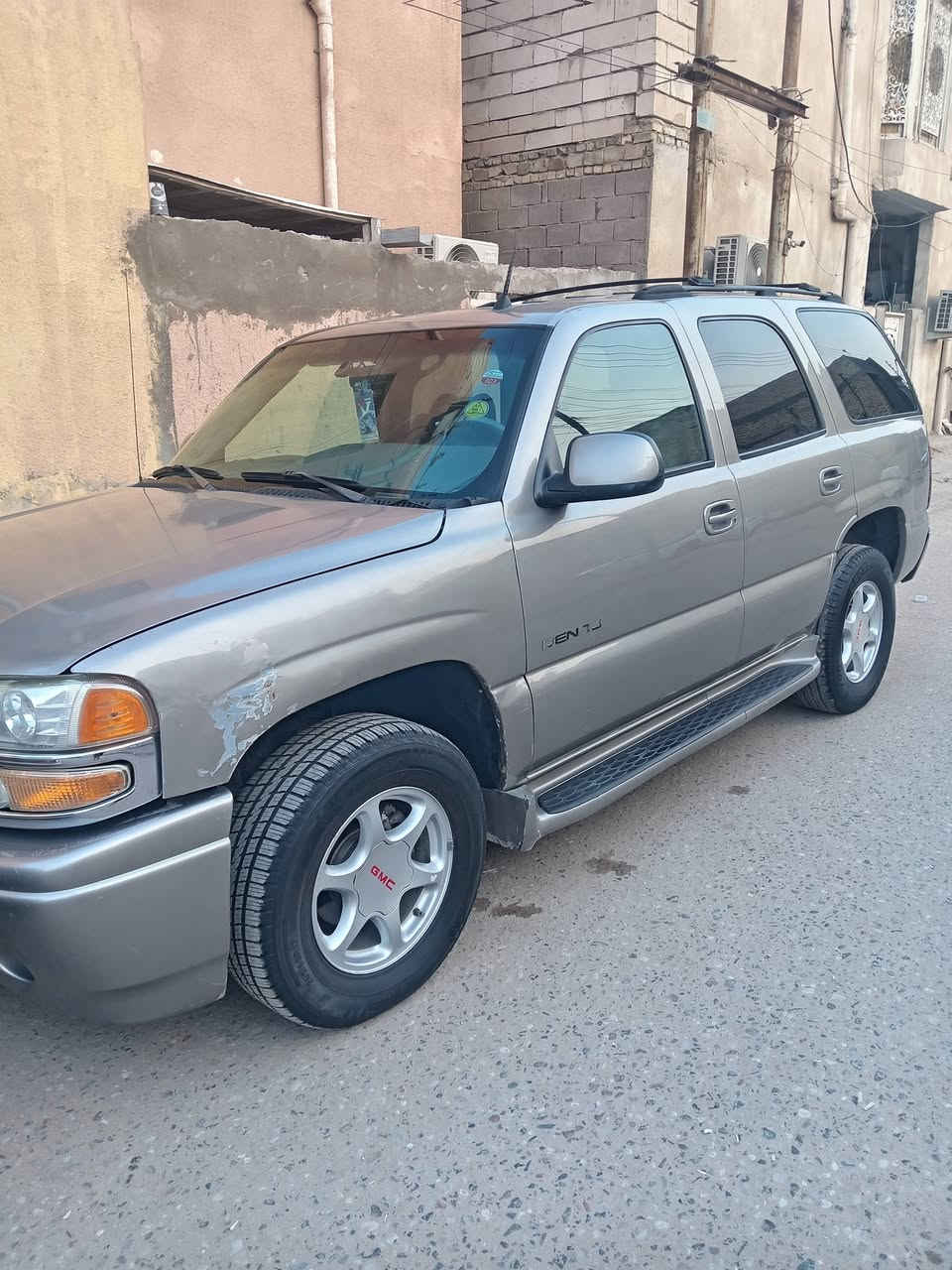 سلام عليكم جي ام دنلي مديل ٢٠٠٦ گير مكينة حدادة تخم تاير خير من الله سعر ٥٠ للاستفسار الاتصال على الرقم ***********
