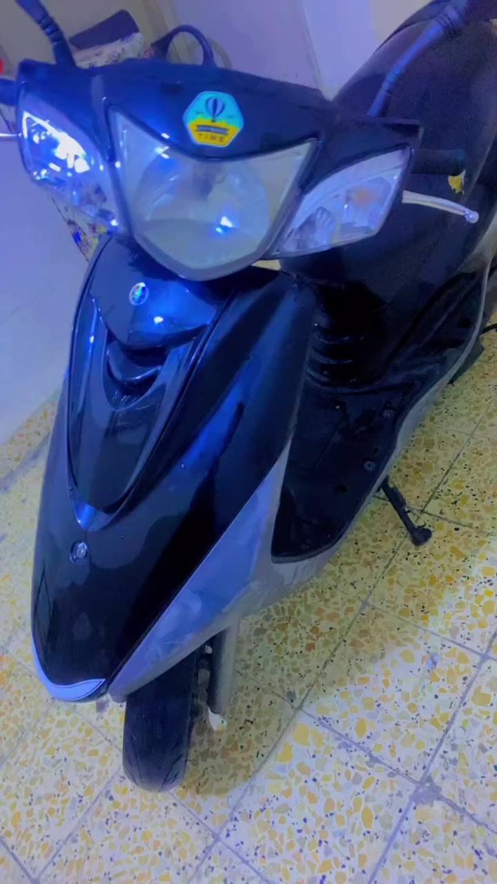 السلام عليكم دراجه بغبغاء للبيع دراجه كفاله عالمه صار 20 يوم من مآخذه ودراجه مكلف بنشر للعلم دراجه كانّه أوراق ومنفيس دراجه جديده بجيش كفر ومكينه مطابق معروضه ب 850 وبيه مجال اتصل وبخدمتك هاذه رقم تلفون راعيه *********** واتساب فقط
