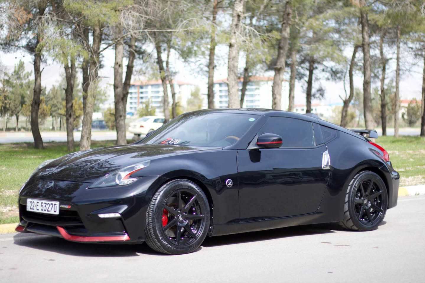 Nissan Z370
2018
٦ پستۆن ✈️
سەیارەکە یەک چەمەلەخی دوای بۆیاخە بێ ناوگرتن دەرگای سایەق کەمیک PDRی هەیە
زۆر جوان و تازەیە 
بەسمە 
بانسی بیمبۆی بۆ دانراوە 
تایەو ویلی شازی لەسەرە 
سعر ١٥٣ 
*********** السليمانية, العراق
