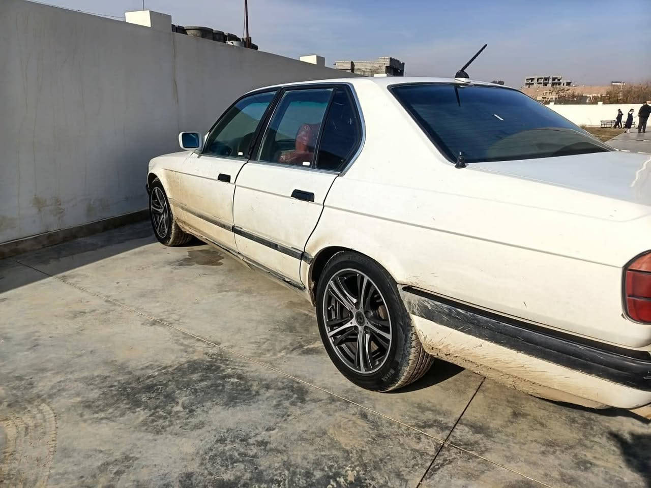 السلام عليكم بيع سريع بي ام موديل 91 رقم بغداد فحص ابيع السياره كفاله دوله وعشاير السياره قطرت صبغ مابيه كير ومحرك شرط تبريد تدفئه شغال السعر 18 وبيه مجال شي قليل 
***********
