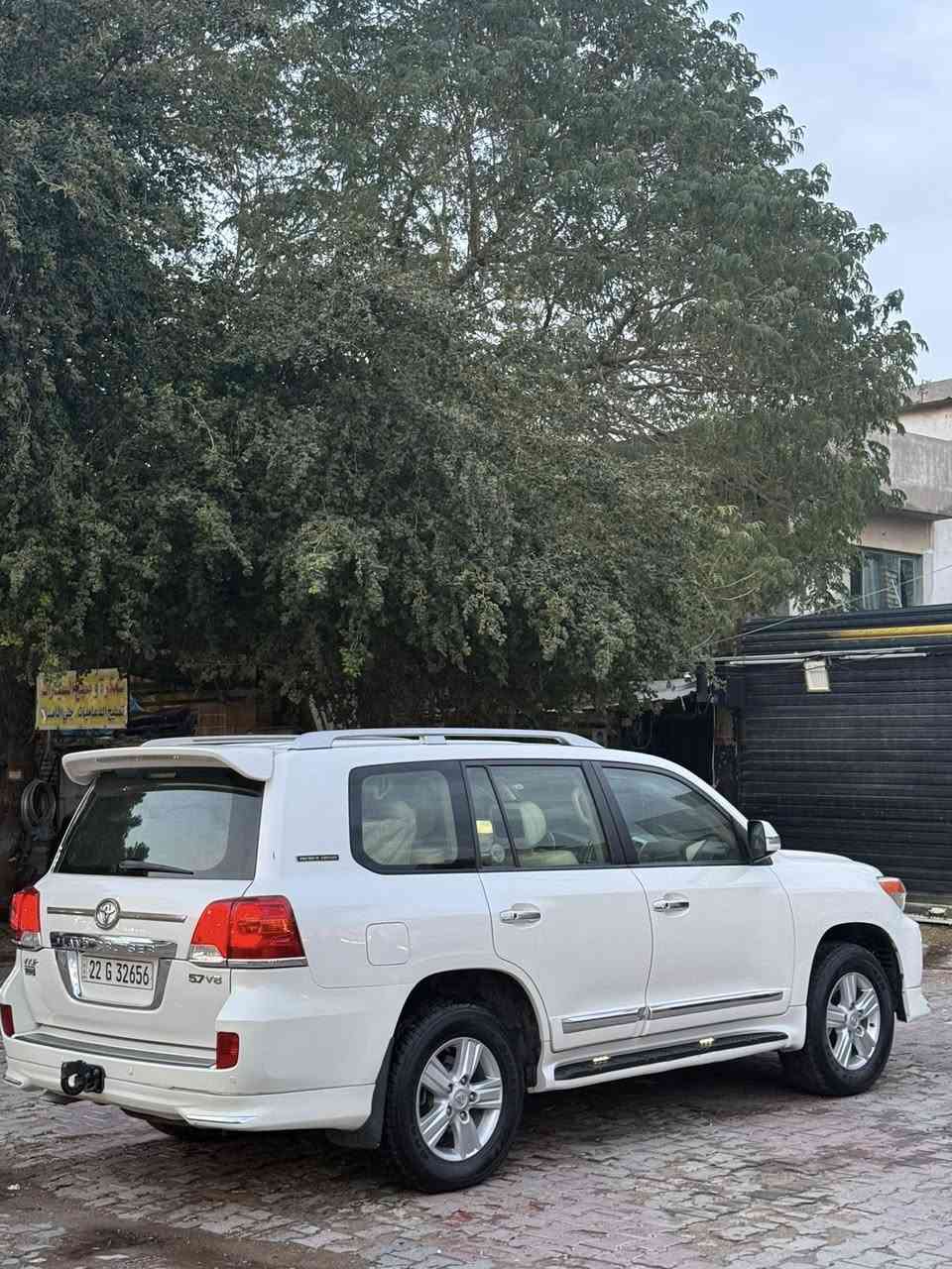 السلام عليكم للبيع لأندكروز موديل 2014
معروضه (370)او بيها مجال VXR رقم اربيل الجديد دولي بسمي تحويل ثاني يوم مكفولة كفاله عامه

فول مواصفات 1/1

حساس امامي

حساس خلفي

بصمه تشغل

بصمه اوبواب

فتحه سلايت

كشنات جلد اصلي

كشن كهرباء اتلاث حركات

محرك V8 

تشغيل عن بعد

8 ايرباك 

زراكات لايت 

مري شفط و قلاب 

مثبت سرعه 

سبعه راكب 

ثلاث قطع تبريد 

تحكمات ستيرن كامله 

4كامرات 

مطفايه حريق 

وباقي مواصفات معروفه. 

اللاستفسار على رقم *********** خاص  مغلق 🔏
