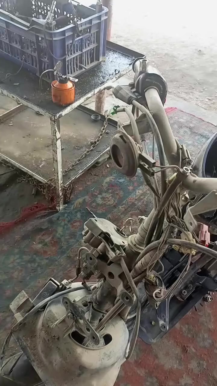 دراجه منغولي نضيفه مثل بصوره فقط روله امبدل 500 مال جناي وهاذا فيديو بيها اتصال ***********
