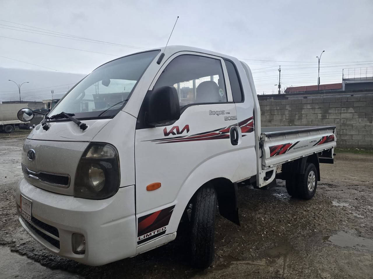 سەرەتا بە ناو خوای گەورەی 
کیا بار بیلاد 2009مانگی 5
مەکینە ڕەشی 3000سۆپری مەرخوب 
گیرو مەکینە تەقەو ڕەقە شانسی دوو بڕاوەو ئین جکتەری بەشرت هتا یەک مانگی تر هەڵمی دەمیبوو مەرجەعەو بیگێڕەوە سەیارکە کامل جائیزە نەو بۆدی لۆک تەنها چەم چی گەرم یەکسەر بۆ بار ماڵی دۆست هەموو گیانی بەشەرت دەفرۆشم سیعر 69گەڵا تکایە ئەگەر مەشتەری نیت سەری خۆتوو منیش مەیەشێنە ***********سید سادق حلبجة, السليمانية
