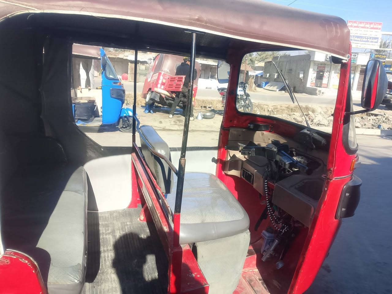 السلام عليكم ورحمه الله وبركاته اخواني تكتك البيع 2018/11/12/معمر دوس امامي وخلفي الضفاير جديد
والسلف جديد تكتك حلو نكرة عوزه تايرات خلفي فقط 
مكاني الزعفراني جسر ديالى العريفيه ***********
