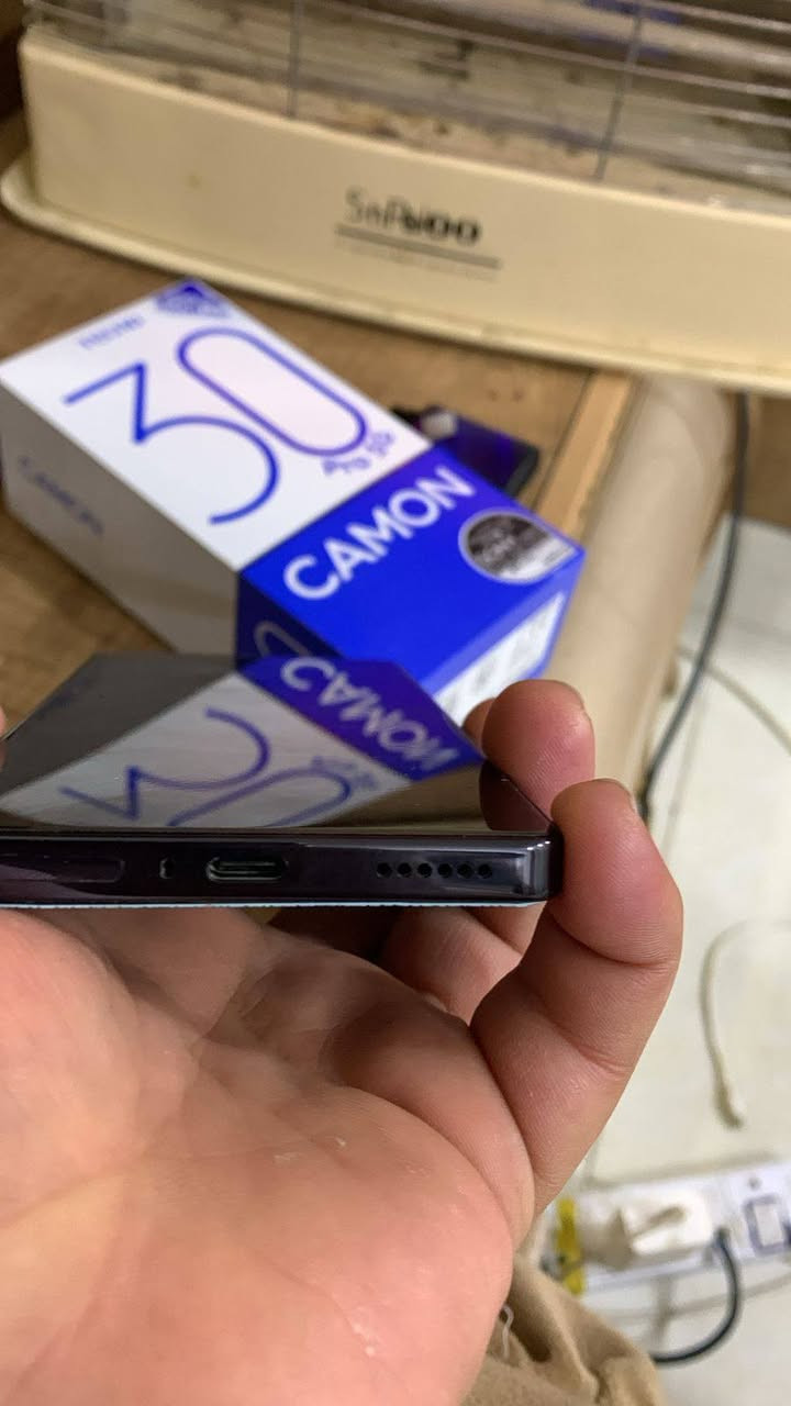 TECNO CAMON 30 PRO 5G
شاشة 144Hz  ذاكرة  256G رام 12+12  شاحن 70W 
كامرات من شركة SONY مثبت بصري  يشغل 90 فريم ببجي باقي الالعاب 120 فريم جهاز نظيف فقط الظهر مفطور بيع او مراوس ***********
