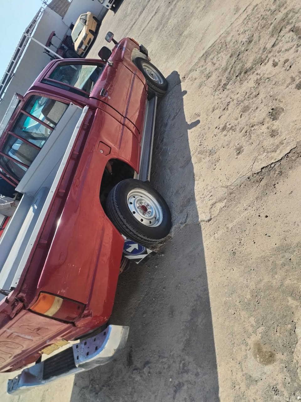 السلام عليكم 
بيكم للبيع او مراوس حسب القناعه 
الموديل 1985
رقم صلاح الدين اصفر شرط التحويل او الوكاله 
محرك كير صدر اكسل شرط 
#العنوان_كركوك_الحويجة 
معرض الوفاء لبيع وشراء السيارات والتركترات وجميع المعدات الزراعيه الحويجه 
الشراي يتصل على الارقام التالية 
***********
او
***********
