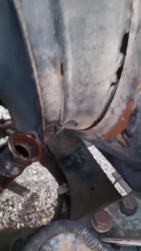 مكينه سكانيا 43 لاتنقيص ولا بخار مكينه جديده بسعر مناسب مكانها بالكوت مكلف بالنشر اتصل الرقم ***********
