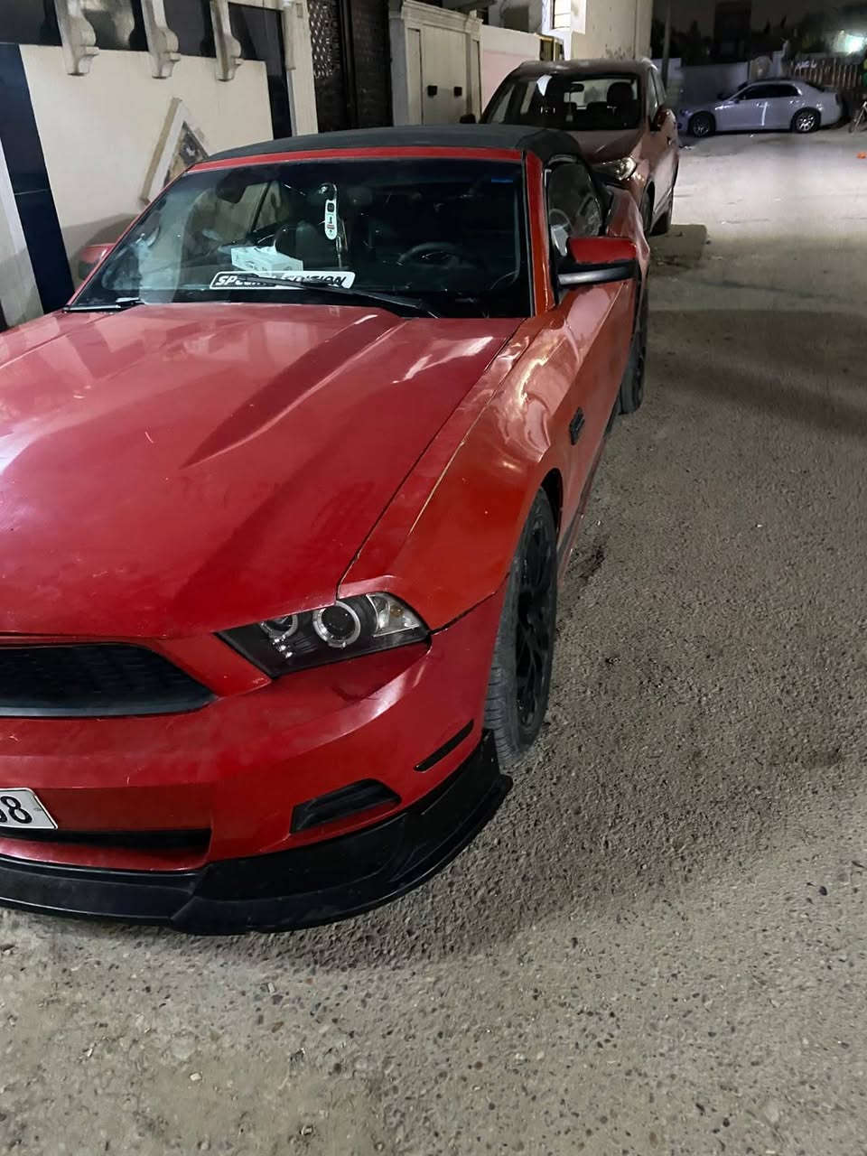 موستنك 2010 محدث 12 بريميوم مواصفات لبريميوم معروفة
مكينة v6 /4000
كشنات جلد كهرباء 
تبريد ثلج 
عليها دبات htباور صوتها كلش حلو وقوي 
نواقصها 
شمعات صدر امامي وخلفي 
السعر 80 وبيها مجال بسيط 

*********** للتواصل
