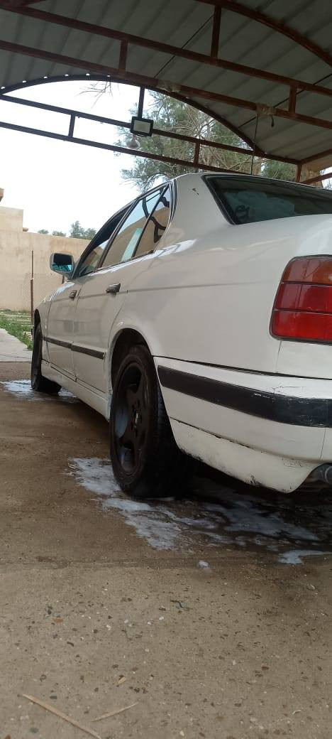 سلام وعليكم بي ام حجم 525 رقم بغداد لماني سنويه كارتونيه رعي سياره ماندله بيع كوم حديد بس سرقه تكفل وعشائر مكينه مسكر بيه تبخير غرفته جلد حلوه مسجله شغال نقصه بس بطانه مال باب سايق جامه صعد وينزل شويه يدله كهربايات سياره مصبوغه سعر 27وبيه مجال شي قليل مراوس وبيع حسب قناعه رحمه ولديكم قرو منشور عدل لحد دخل وكلي شنو بيه هذه رقمي بي وتساب *********** بكان بصره
