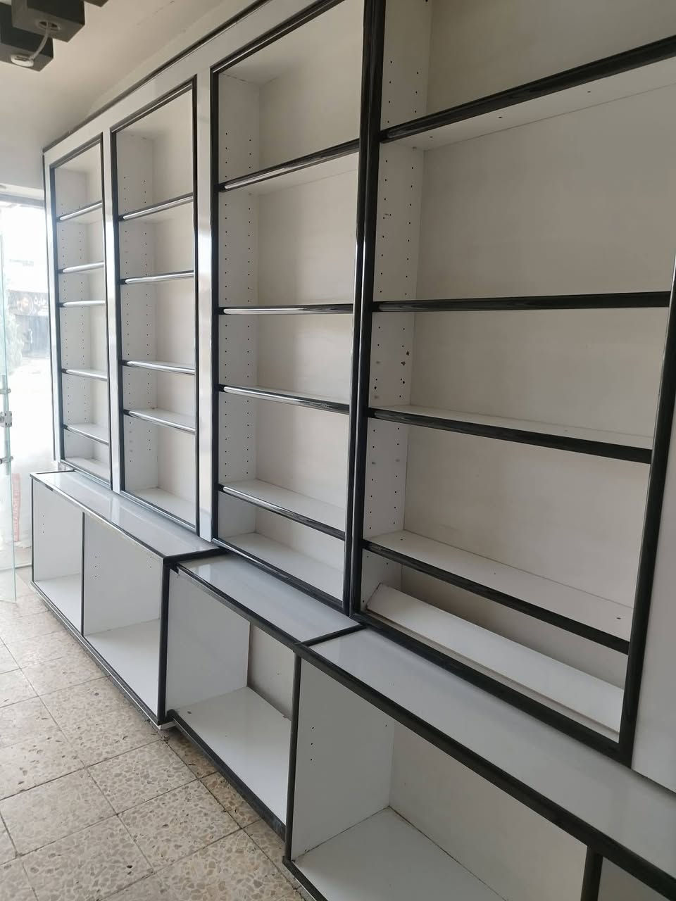 @إشارة ديكور المحل للبيع السعر 12 ورقه وبي مجال والمحل للايجار ايجارو 150 الي يريد ايجرو يشتري الديكور والي مايريد اياجرو بس يشتري الديكورالمحل موقعو سايدين الرفاعي مقابيل ماركت النسور قريب علا تي مارت


**إذا كنت صاحب هذا الإعلان وتريد حذفه لأي سبب، رجاءا أرسل رسالة إلى الدعم الفني**