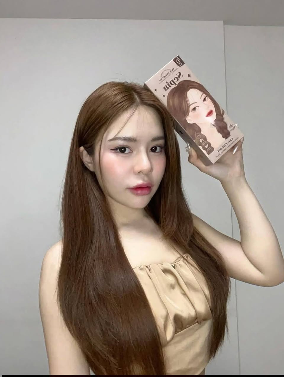 صبغ شعر كوتا 🇰🇷 كوري 
توفرت كل الالوان

محقق اعلى مبيعات 😌بدول الاسيوية 

تعتبر الصبغة الشعر عضويه 100‎%‎ أنها تحتوي على مكونات طبيعيه
مثل :
زيت الزيتون 🫒
1.    الصبار 🌵
2.    زيت جوز الهند 🥥
3.    زيت البازلاء 🫛
4.    زيت الجوجوبا 🤎
5.    زيت الأرجان ⭐️
6.    الجنسنج ✨
7.    حمض الستريك ✨
8. زيت الزيتون 🫒
كل هالمكونات تعتبر مغذية للشعر، يعني تحطون الصبغة وانتوا مطمنين 😍🔥✨


**إذا كنت صاحب هذا الإعلان وتريد حذفه لأي سبب، رجاءا أرسل رسالة إلى الدعم الفني**