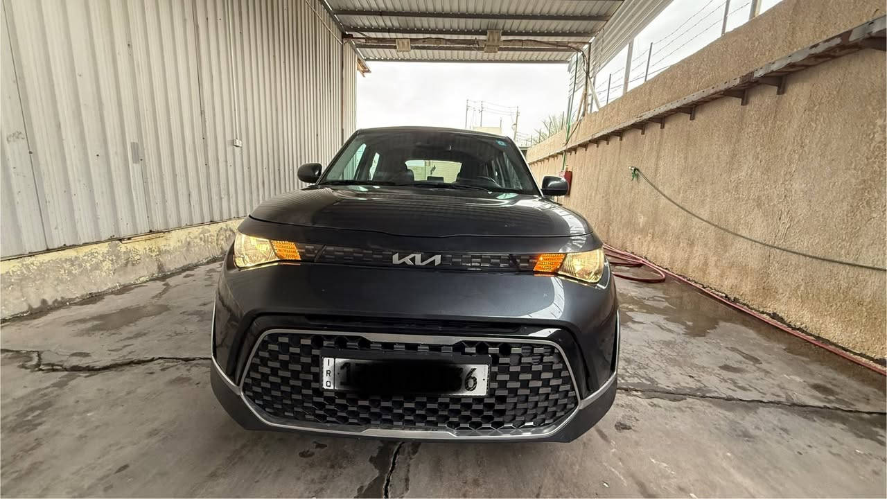كيا صول 2024
فئة Ex اعلى فئة السياره فول للاخير

المواصفات 
محرك ٢٠٠٠ دوش 
نظام القيادة نورمال +سبورت 
بصمة ابواب
بصمة تشغيل 
شاشة كبيرة
شاشة أعطال
تبريد بيانو
كشنات تدفئة
كشن السائق كهرباء 
 لايتات لد وعدسات اوزوم
تحكمات فول
رادار 
شحن لاسلكي 
توقف ذاتي 
اطفاء ذاتي
كاميرا دوارة 
نقطة عمياء 
تحديد مسار
ويل كب 18 رياضي 
دوشمه جلد 
الارضيه جلد
كاميرا داش كام
السيارة فول
رقمي ***********
السعر 165بي مجال
