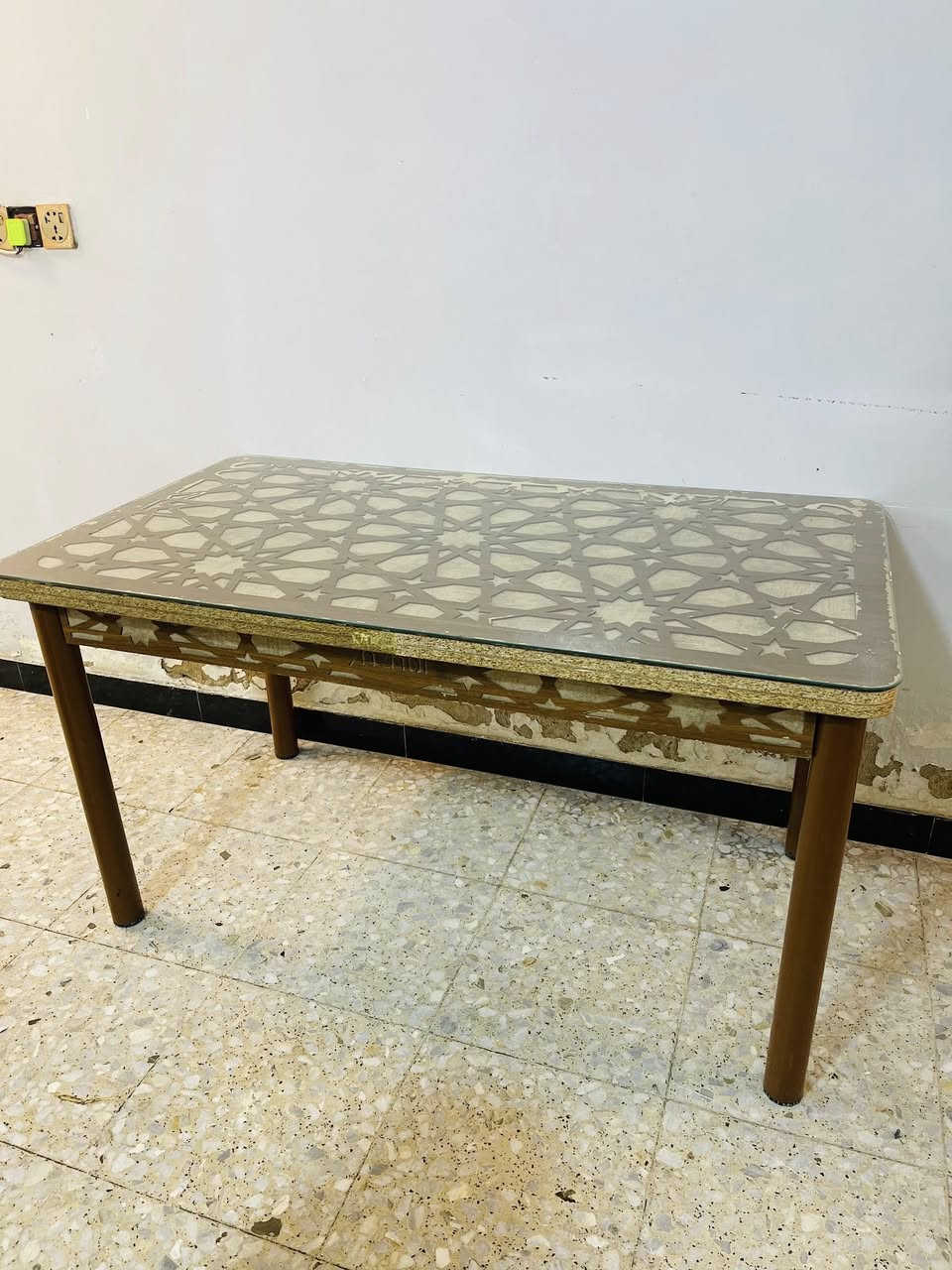 سلام عليكم ميز طعام للبيع بدون كراسي مكان بغداد العبيدي لاستفسار ***********
