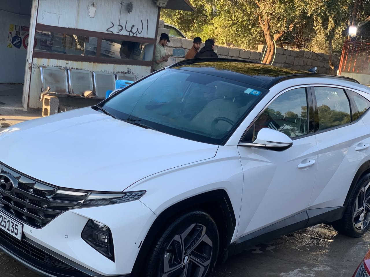 توسان 2024 خليجي 
فول مواصفات 1/1 
رقم بغداد تحويل مباشر 
ماشيه 10 فقط 
السياره ع وضع الشركه مكفوله وجاهزه 
مكاني بغداد 
سعرهه 232 
رقمي ***********
