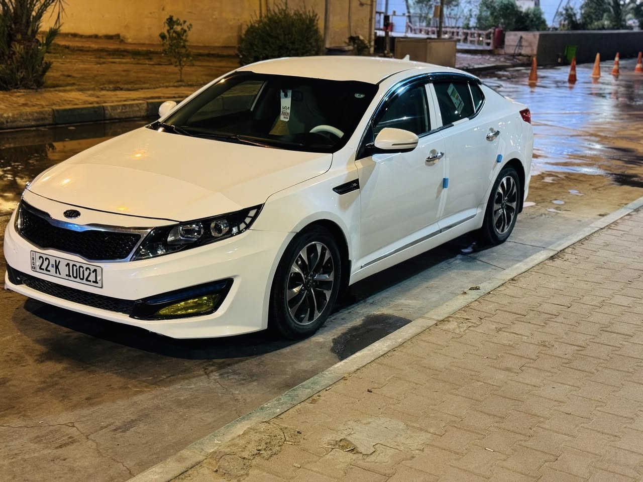 ‏للبيع فقط اوبتيما 2011 خليجي وجه 2014 سيارة كلش نظيفة بعدها على وضع الشركة ماشية 110 حقيقي
مكينه كير حداديه ذهب ذره نقص مابيه السيارة 
بيه فقط طرف الجاملغ الامامي سونار مرفق بالمنشور سنوية لغاية 2031 وبأسمي شخصيا السياره استخدام موظف السعر 122وبها مجال 
عنواني بابل
***********
