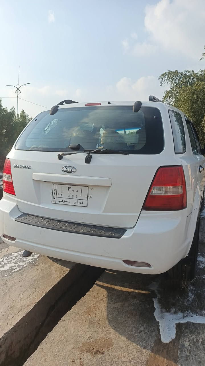 سورنتو خليجي رقم ذي قار مميز ٢٠٠٩السياره كلش حلوه كير محرك مكفول ما مفتوح *********** مراوس ترهم
