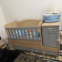 سرير أطفال تركي • نظيف