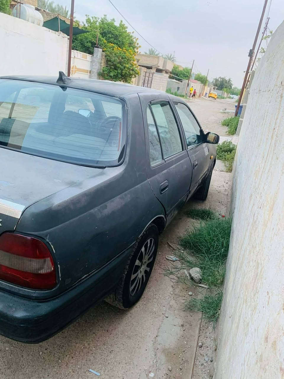 سلام عليكم من رخصه مدير الكروب لبيع سياره نيسان سني 94محرك 18 كير عادي محرك وكير وصدر خير من الله السنوية نافذة تبريد بس ناقص غاز بلاديه مال جناي السعر 23 وبيه مجال بصيط العنوان الفلوجة النساف استفسار ***********ترهم مراوس
