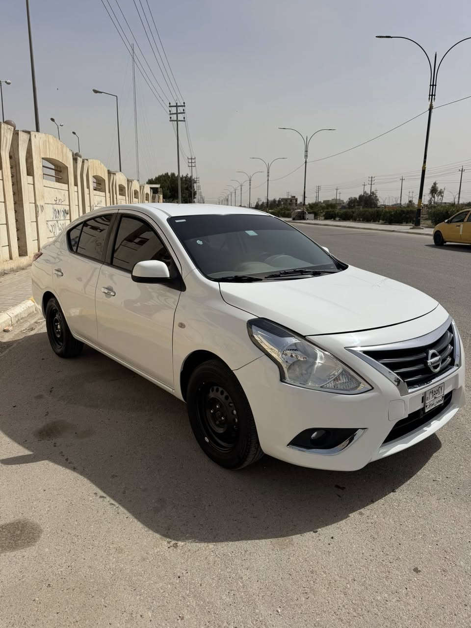 للبيع نيسان صني 2024 بدون رقم حره بسمي ماشية 38 ألف سيارة جاهزة كل شيء بيها تبديل بيند وصبغ ￼ العنوان الرميثه الرقم *********** السعر 93 وبيها مجال ￼￼
